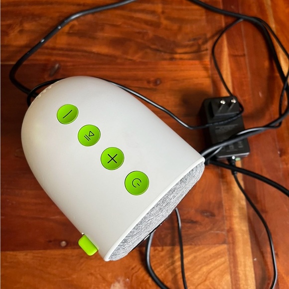 Projector! Good condition ! Comes with cords ! - Picture 2 of 3